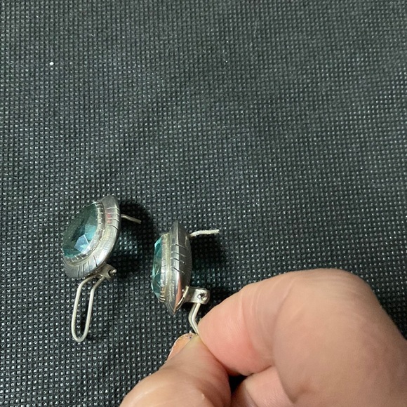 Vintage Sterling 925 silver pierced earrings with aquamarine stones with bag - Picture 8 of 11